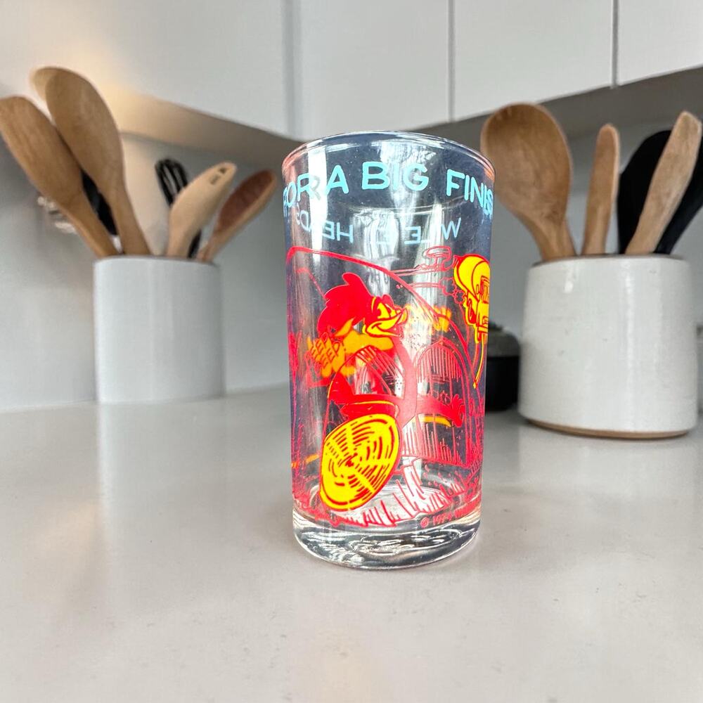 Vintage Road Runner Glass 1974 Warner Bros Tumbler | Retro Cartoon Character